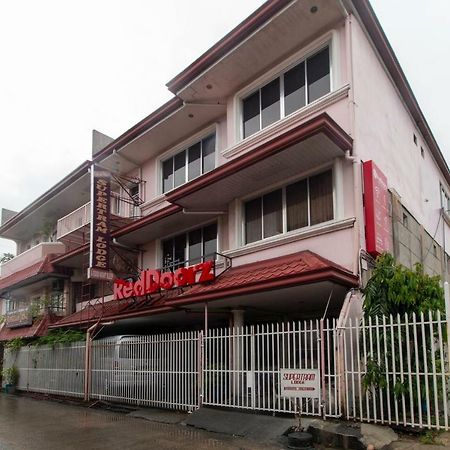 Reddoorz Near Laoag Capitol Hotel Lusong Exterior photo