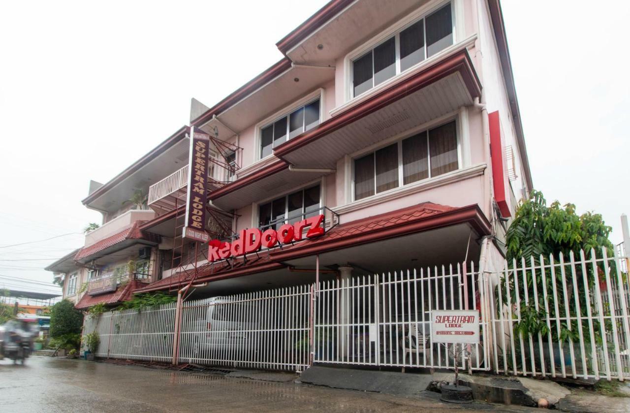 Reddoorz Near Laoag Capitol Hotel Lusong Exterior photo